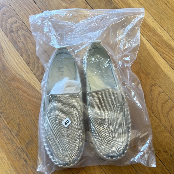 Bling Slip-on Shoes - Picture 9 of 9